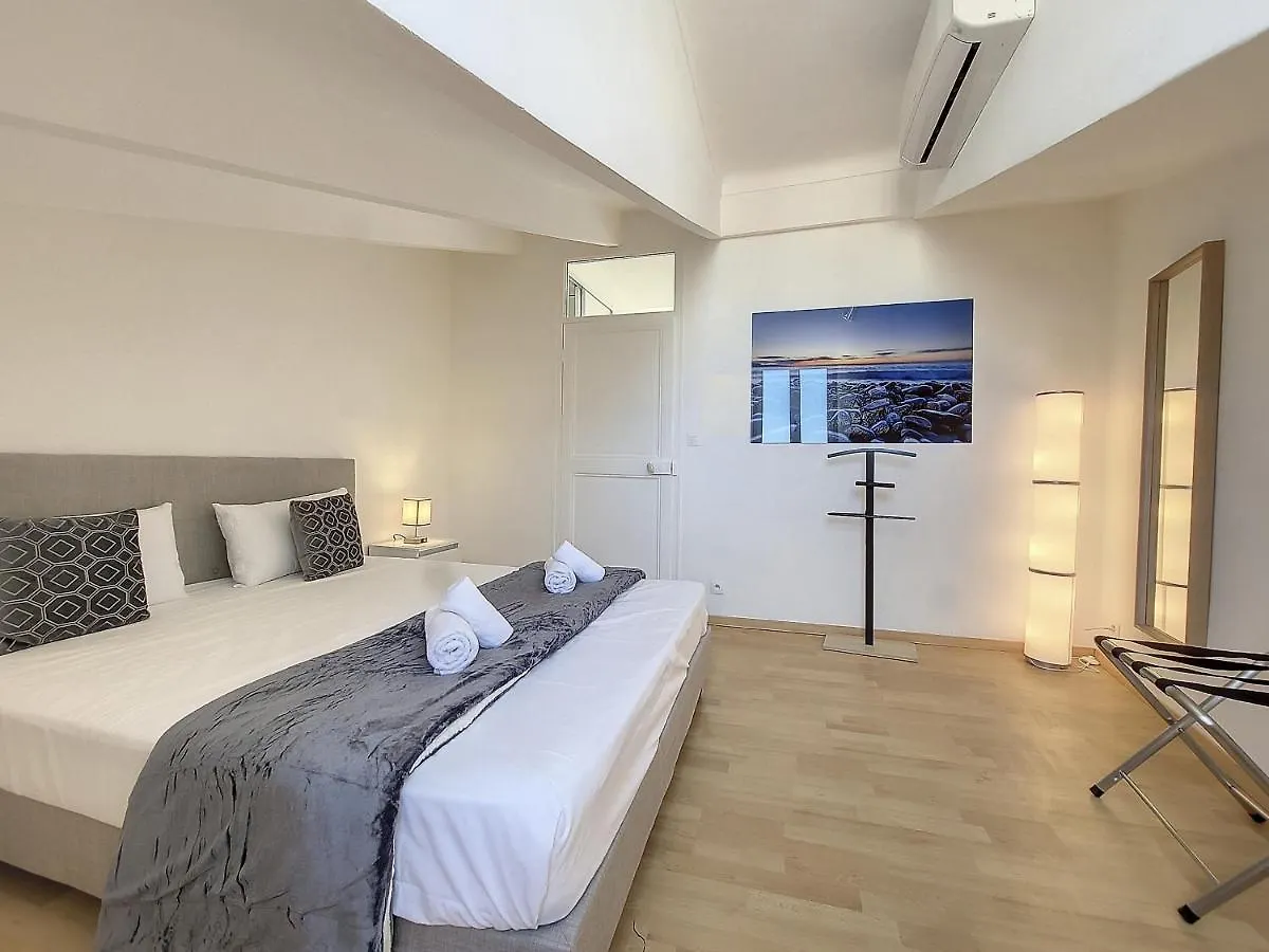 Nestor&Jeeves - City Break - Central - Very Close Sea Nice Apartment